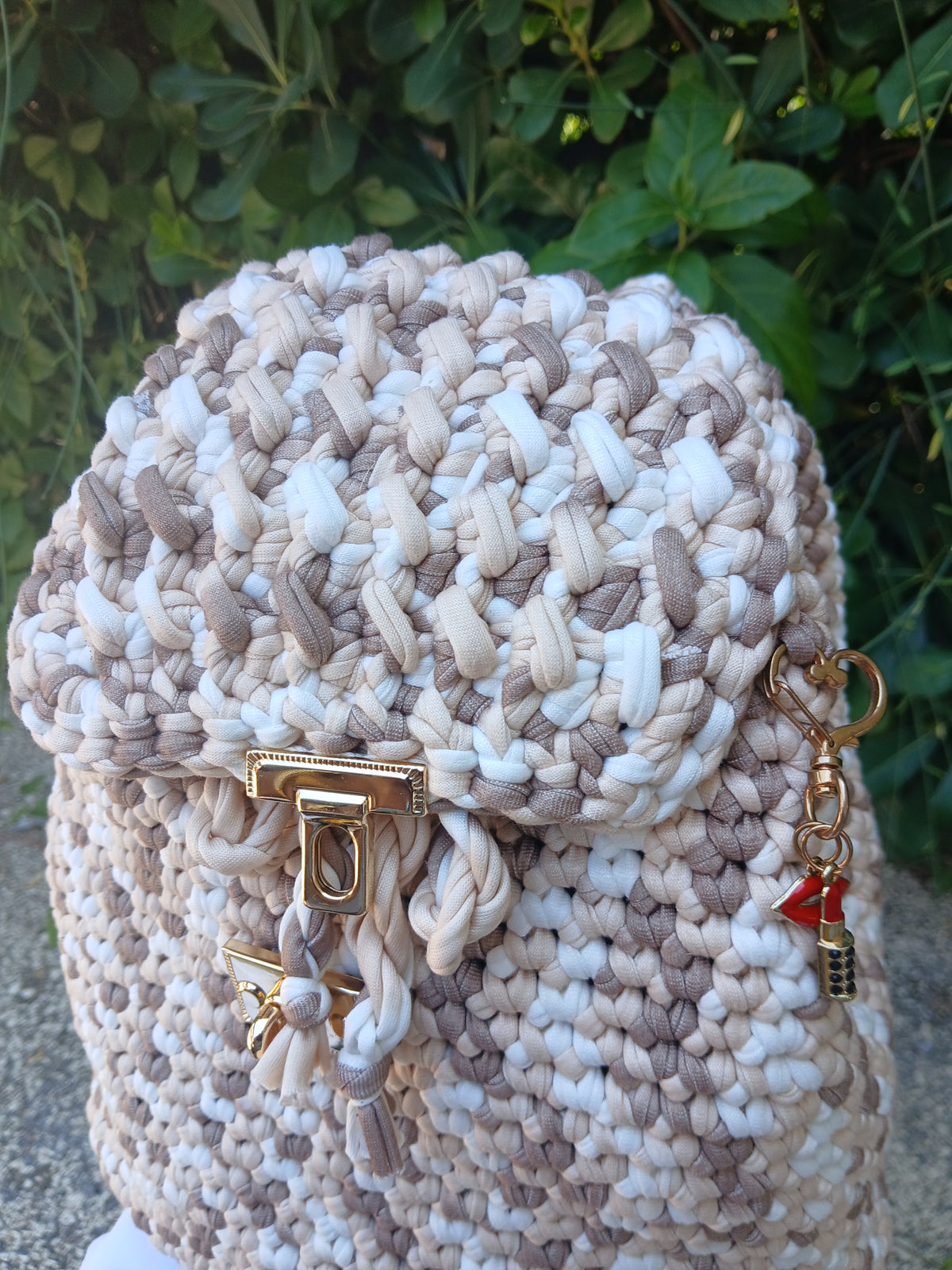 Sac a Dos au Crochet Gris