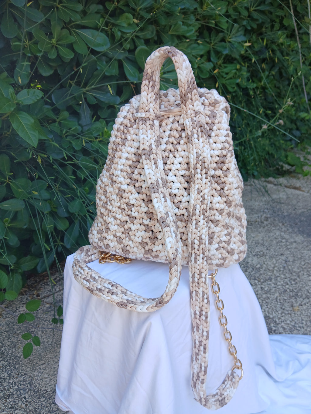Sac a Dos au Crochet Gris